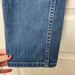 EUC Vintage Aeropostale women’s medium wash blue denim cropped pocket‎ jeans 5/6 thumbnail 3