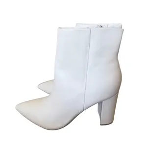 Marc Fisher Olorena White Leather Pointed Toe Block Heel Ankle Boots Size 8.5M thumbnail 2