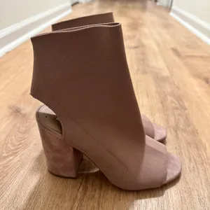 Steve Madden | Ferris Mauve Taupe Knit Peep Toe Sock Block Heel Boot Shoe, 9.5M thumbnail 3