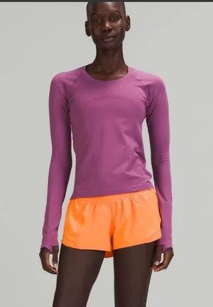 Lululemon hotty hot shorts LR 2.5 inch!! Color orange size 4!! thumbnail 2