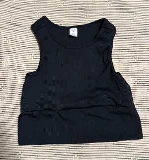 Workout Tank Size M thumbnail 1
