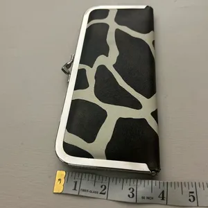 Wallet Giraffe Pattern Long Wallet Preowned light fading Black thumbnail 5