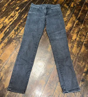 American Eagle black stretchy distressed 8 long Skinny jeans thumbnail 1