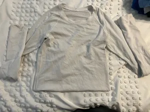 Lululemon Top thumbnail 1