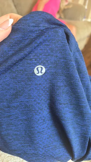 Lululemon Top thumbnail 2