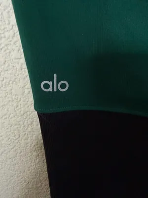 ALO‎ Yoga Goddess Leggings In Green Womens Size M thumbnail 6