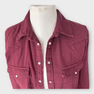 Levi's Western Pearl Snap Button Up Shirt Burgandy Women's sz Medium Western NWT thumbnail 4