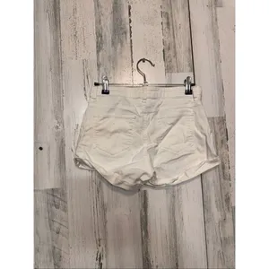 H&M White Denim Shorts Women’s Size 4 Rolled Hem Stretch Jean Shorts thumbnail 2