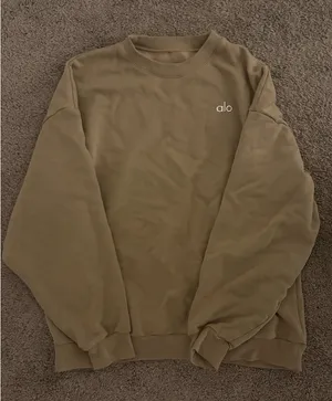 Alo Yoga Accolade Crew Neck Pullover Gravel thumbnail 3