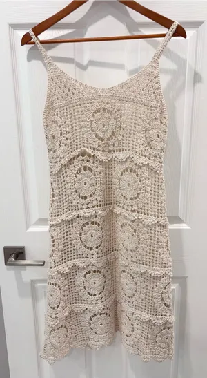 En Creme Crochet Spaghetti Strap Dress in Ivory‎ size Medium thumbnail 1