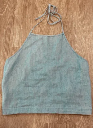 Hollister halter top thumbnail 2