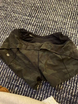 Lululemon Shorts 2.5" thumbnail 2