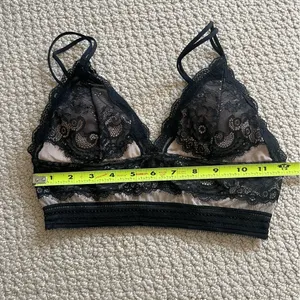 DYNAMITE Black Lace Sheer Illusion Triangle Long Line Bralette XS thumbnail 4