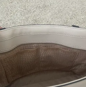 Black And White Leather Purse thumbnail 6