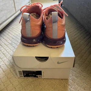Nike Pink Vapormax Air 2019 thumbnail 4