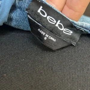 💙 Bebe Denim Bow Ruffled Mini Dress Size 6 thumbnail 4