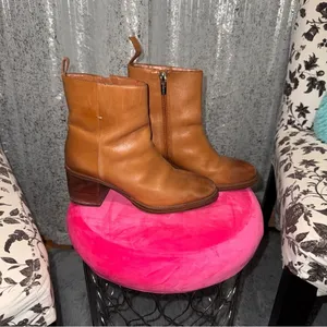 Vince Camuto Womens Cognac Leather Block Heel Ankle Boots Size 8.5M Brown‎ Zip thumbnail 2