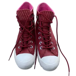 Converse Lugged Winter Boots Women 7 Burgundy GORE-TEX Leather Platform Gorpcore thumbnail 1