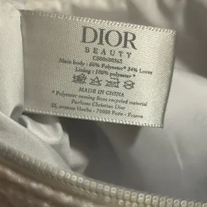 Dior make up bag thumbnail 5
