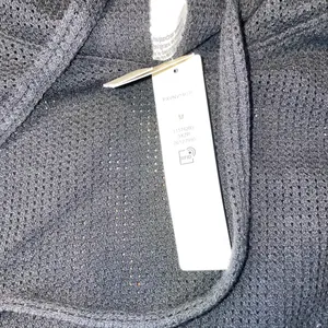 Victoria's Secret New woman’s size medium woman’s black hoodie (has snag see pic) thumbnail 3