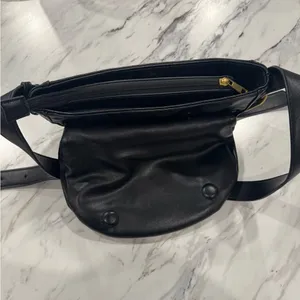 Flour Half Moon Crossbody Women's Street Level Black thumbnail 12