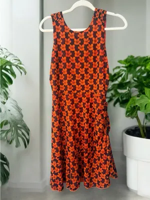 Cabi “Flip Dress” Size Medium. Can be worn 4 Different Ways thumbnail 5