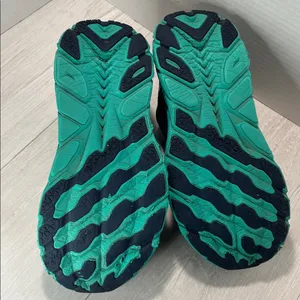 Hoka Women's Shoes in Navy and Teal thumbnail 7