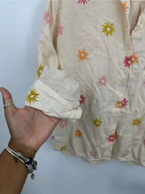 Old Navy The Boyfriend Shirt Sun Celestial Button Up Size Medium Linen Blend thumbnail 6