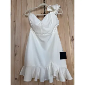 NWT Lulus Captivate Me White One-Shoulder Ruffled Trumpet Mini Dress Party Sz M thumbnail 5