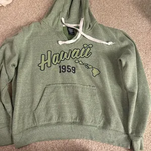 Green Hawaii Hoodie Size L thumbnail 1