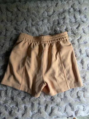 Lululemon scuba shorts thumbnail 2