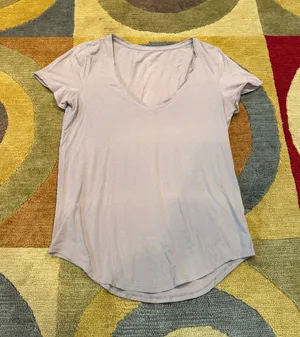 Lululemon Love V Neck Tee Shirt Short Sleeves Pima Cotton Grey Women’s Size 8 thumbnail 1