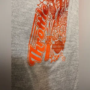 Harley-Davidson Women's Long Sleeve Hooded 'Peace' Shirt Size M thumbnail 6