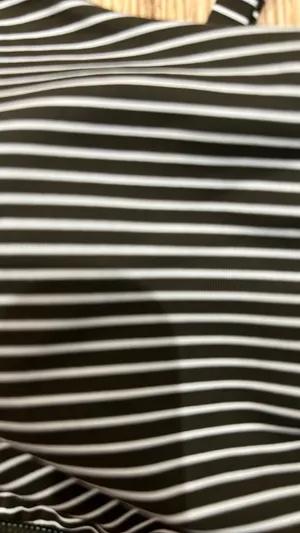 Lululemon Racerback dark green striped size 6 sports bra with removable pads thumbnail 3