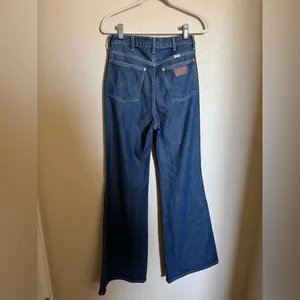 Wrangler Wanderer High‎ Rise Flare Jeans Size 28 x 34 Tall Dark Indigo 622 thumbnail 6