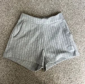 Alo Shorts thumbnail 1