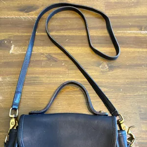 RARE Laura USA Leather Crossbody Natural Leather Solid Brass Collection Black thumbnail 3