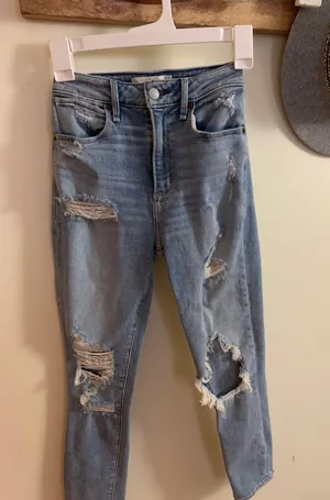 Abercrombie High Rise Super Skinny Ankle-Curve Love thumbnail 1