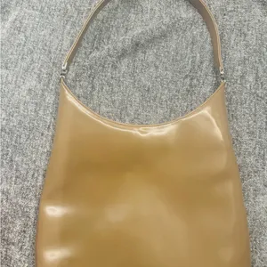 Elegant Tan Leather Shoulder Bag thumbnail 4