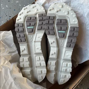 On Cloudaway 2 Sneakers Size 7.5 thumbnail 4
