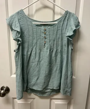Boutique Green blouse thumbnail 1