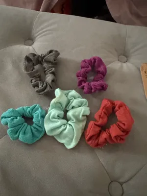 Scrunchie Multiple thumbnail 2