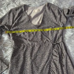 Altar'd State Black and White Bell‎ Sleeves Wrap Dress Size L thumbnail 14