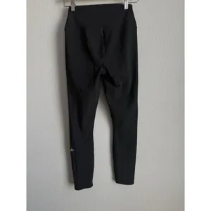 Alo Yoga Black High Waist Ripped Warrior Leggings Medium M Cutout Shredded Edgy thumbnail 6