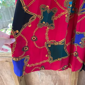 S.G. Sport Women's Vintage Red & Gold Printed Chain Crest Pleated Skirt Size M thumbnail 4