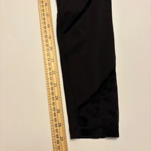 Lululemon High Rise Leggings Womens 4 Black Floral Mesh Velvet Trim W5BGSS thumbnail 8