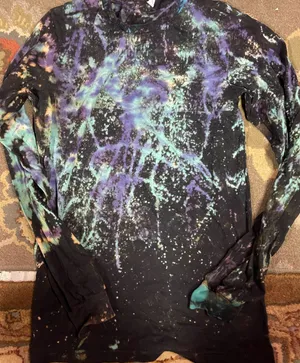 Tie dye shirt Size M thumbnail 1