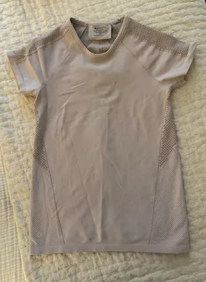 Athleta Lilac active short sleeve thumbnail 1