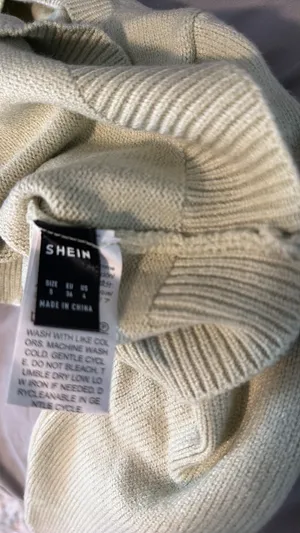 Sweater thumbnail 2