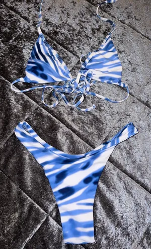 SheIn Blue Bikini thumbnail 1